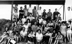 1967-8 עם פיליפ ושרה והילדים אסתר ליפשיץ ושמואל בן צבי